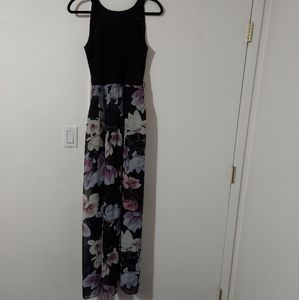 Women dress, size 6,brand SLNY.